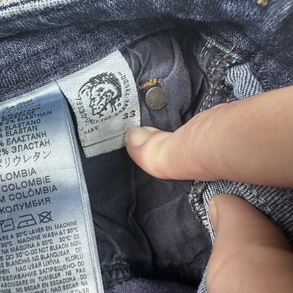 Diesel Jeans Mens 33x34 Zatiny Distressed Regular Bootcut C84ZX Button Fly Blue - Picture 13 of 16